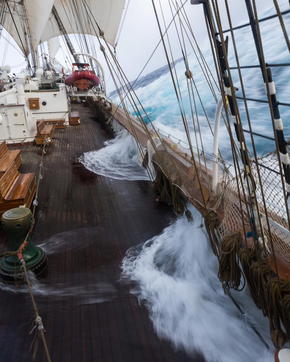 Die See kommt an Deck